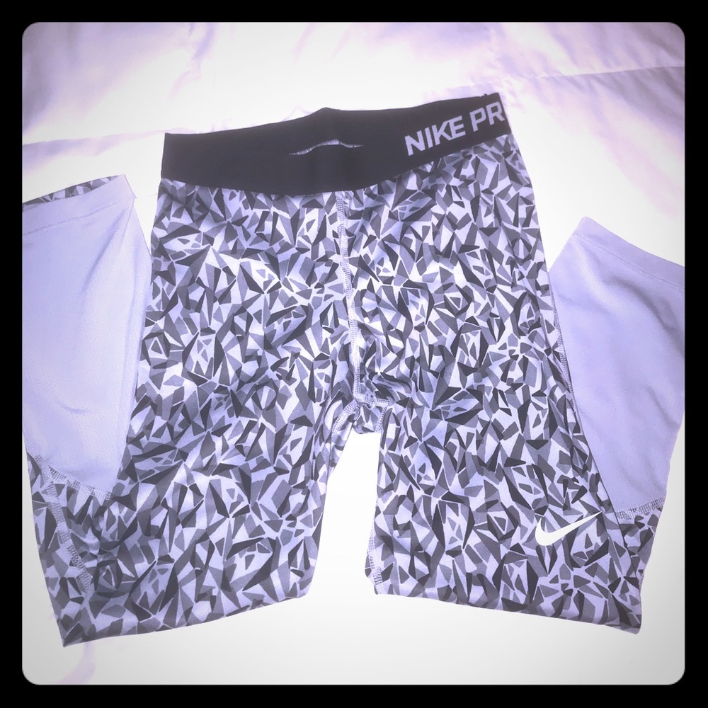 Nike Pro Capri Workout Pants
